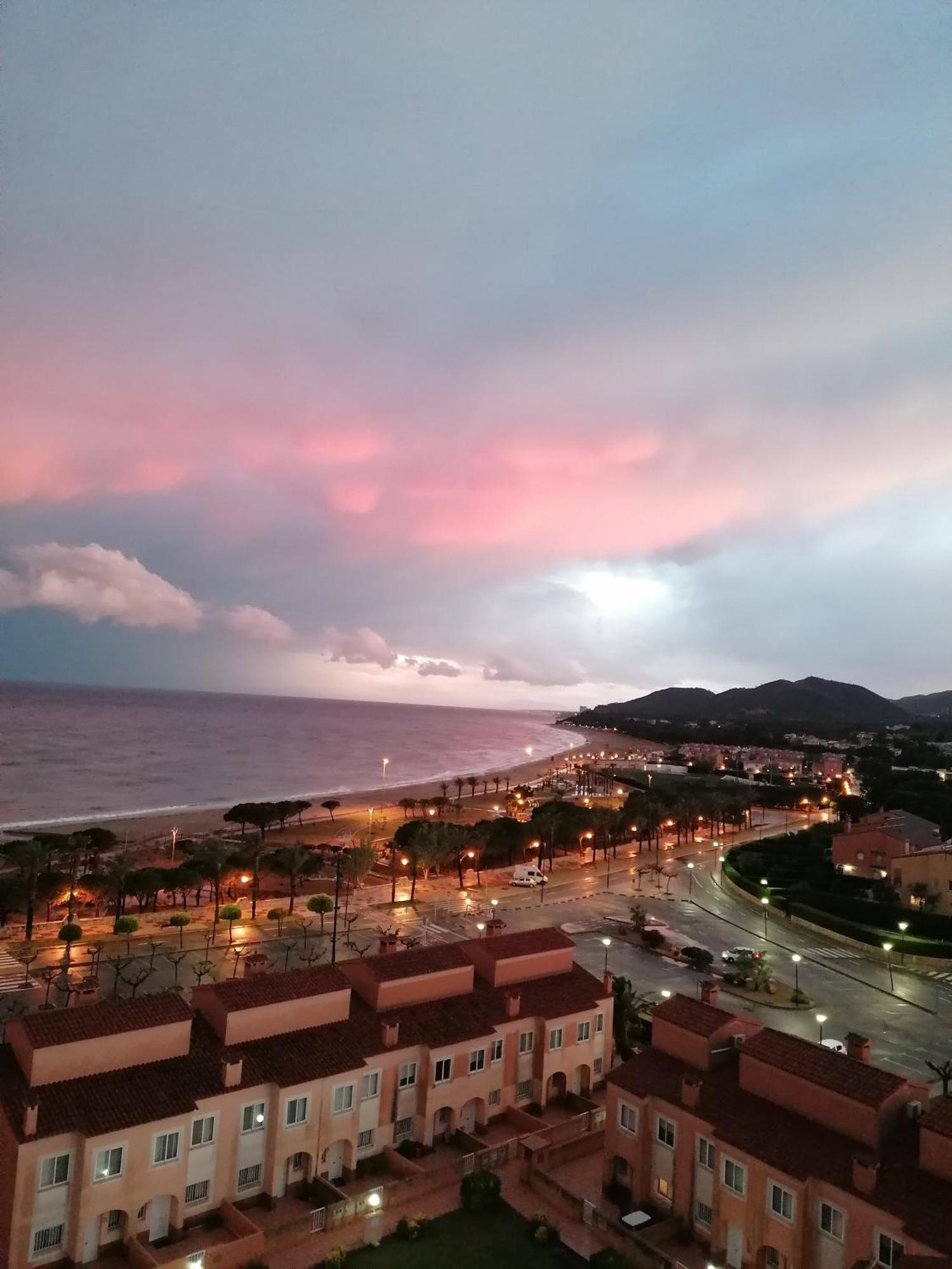 Apartamento Con Terraza, Vistas Playa Y Montana L'L'Hospitalet de l'Infant Eksteriør billede